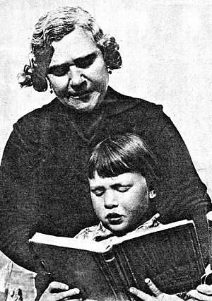 La pucelana Natividad Yarza Planas marzo de 1934 la primera alcaldesa