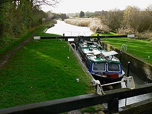 Lock on the Kennet and Avon canal, near Crofton - geograph.org.uk - 1595416