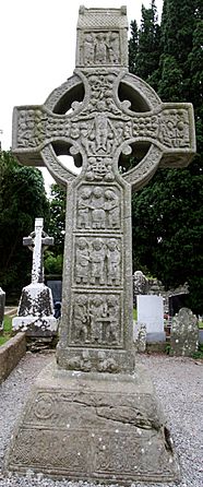 Photograph of the west face of the Cross.