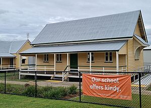 Ravenswood School on new site in Elphinstone Street, 2022.jpg