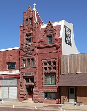 Red Cloud Farmer's and Merchant's Bank from SW