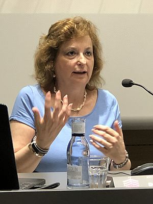 Rosa María Rodríguez Magda.jpg