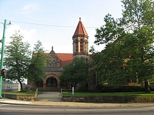 Warder Public Library