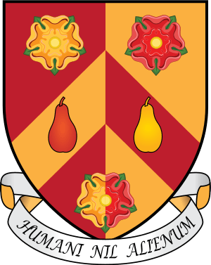 Wolfson College Oxford Coat Of Arms (Motto).svg