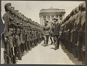 5th Royal Highlanders- inspection by Governor General at Champ de Mars, Montreal, August 1914 (19533676175)