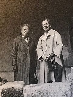Arendt and McCarthy (cropped)