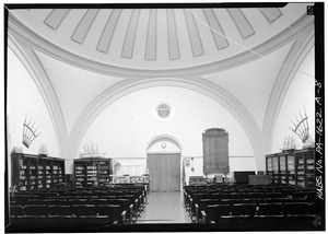 CHAPEL, IN REAR OF CENTER SECTION. NOTE DOME. LOOKING NORTHWEST - U. S. Naval Asylum, Biddle Hall, Gray's Ferry Avenue, Philadelphia, Philadelphia County, PA HABS PA,51-PHILA,577A-8