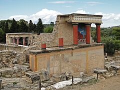 Knossos - North Portico 02
