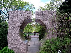 Moon Gate in April (17588790056)