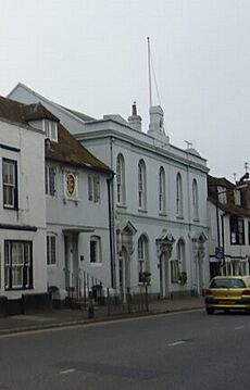 New Romney Town Hall (geograph-2741680) (cropped)