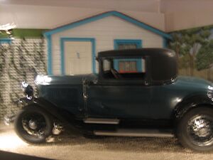 Vehicle outside 1920 motel IMG 0045