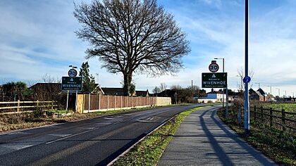 Wivenhoe Road sign 2023