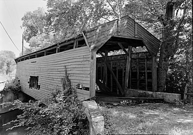 Bartram's Covered Bridge, Spanning Crum Creek, Newtown Square vicinity (Willistown-Newtown Townships), Newtown Square, Delaware County, PA HABS PA,15-WHIHO.V,3-1