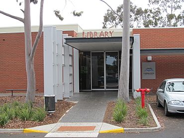 Campbelltown library Newton 1.jpg
