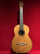 Guitarra d'Antonio de Torres, MDMB 626, al Museu de la Música de Barcelona