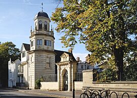 Harris Manchester College, Oxford – Siew-Sngiem Clock Tower and Sukum Navapan Gate