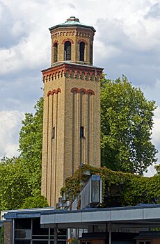 Kew Gardens campanile in afternoon