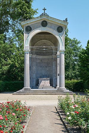 Kongressdenkmal - Nahaufnahme