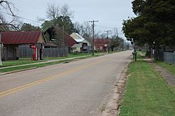 Louisiana Route 495 through Cloutierville