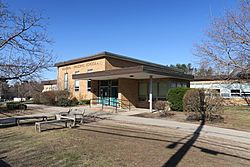 Memorial Spaulding School, Oak Hill MA