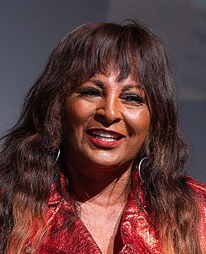 Pam Grier (2022) (cropped).jpg