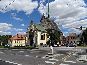 Pardubice, náměstí Republiky, kostel svatého Bartoloměje