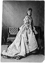 Rosalie Osborne Bierstadt, standing, unknown date, William Kurtz