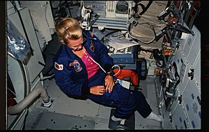 S40-34-014 - STS-040 - STS-40 crewmembers engage in various activities - DPLA - d03bd6202459152370b817dd4588b223