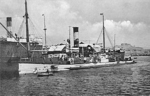 U-35 rafted up on Roma