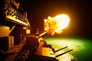 USS Missouri firing during Desert Storm, 6 Feb 1991