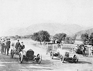 Automobile track in Lakeside, California (1908)