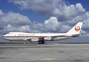 Boeing 747-146, Japan Air Lines - JAL AN0586298