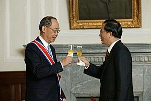 Chien Recieves the Order of Chiang Chung-Cheng