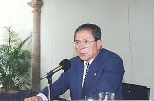 DR. JESÚS KUMATE RODRÍGUEZ (17321931392).jpg