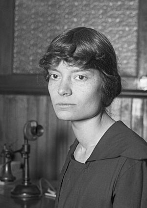 Dorothy Day, 1916 (cropped).jpg