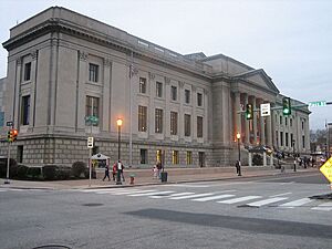 Franklin facade