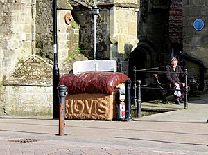 Hovis Bread Monument (Gold Hill)