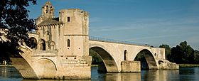 Le Pont d'Avignon (cropped).jpg