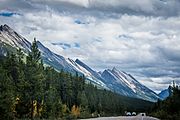 Love the mountains along the icefields parkway (32955080614)