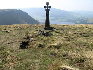 Memorial Cross above Ashway Gap - geograph.org.uk - 984754