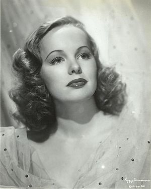 Peggy Cummins Promotion photo 1950 (cropped).jpg