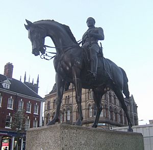Prince Albert Statue - Queen Square - geograph.org.uk - 1232396