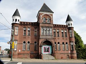 Public School 99, front face, Baltimore, Maryland