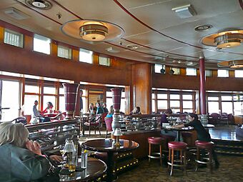 Queen Mary the Opulent Art Deco Observation Bar
