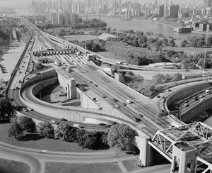 TRIBOROUGH BRIDGE EXCHANGE PLAZA ON RANDALL'S ISLAND. - Triborough Bridge, Passing through Queens, Manhattan and the Bronx, Queens (subdivision), Queens County, NY HAER NY,41-QUE,2-21 (cropped)