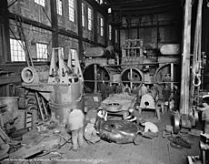 Dry Dock Engine Works machine shop interior c1915