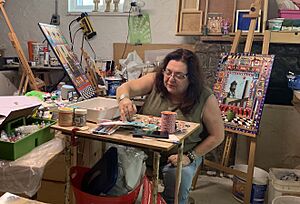 Kirsten Abrahamson in her studio.2