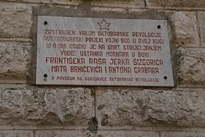 Kotor, Rathaus, Gedenktafel Matrosenaufstand 1918