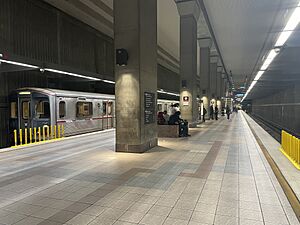 LA Metro B and D lines Union Station platform, October 2023
