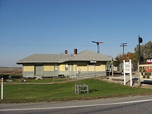 Linden Depot from the street